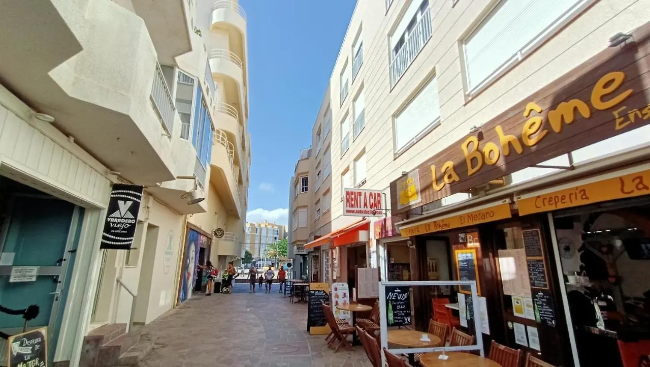 Alquilaencanarias El Medano Junto A La Playa Apartment