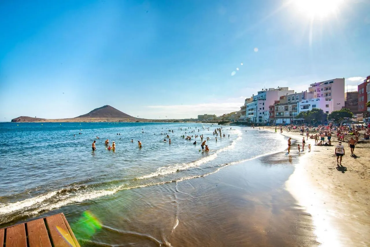 Alquilaencanarias El Medano Junto A La Playa
